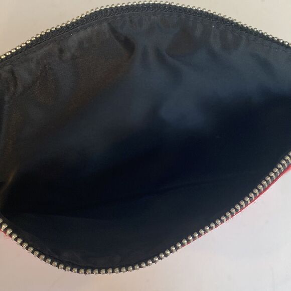 Red coated canvas Victoria’s Secret large wristlet make up bag - Picture 5 of 7